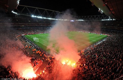 Bikin Rusuh, Enam Fan Galatasaray Ditangkap Polisi London